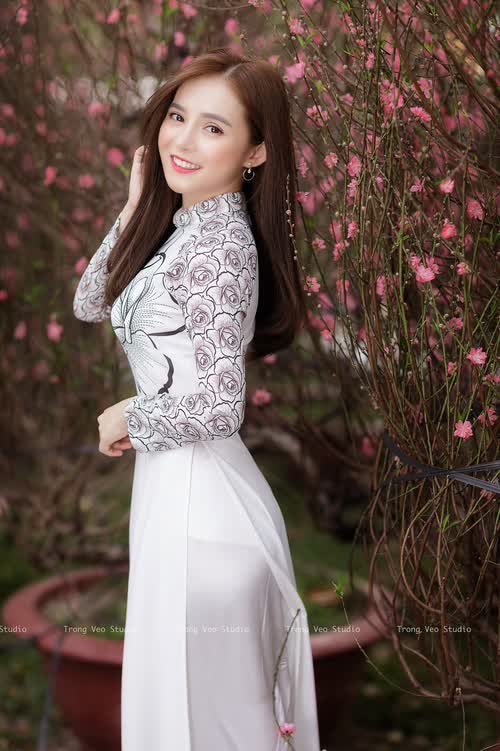 热门的电影（天津格林国际幼儿园学费）